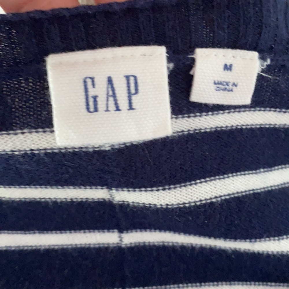 15:07 GAP Stripe Sweater (Thin/light weight) - Picture 6 of 12